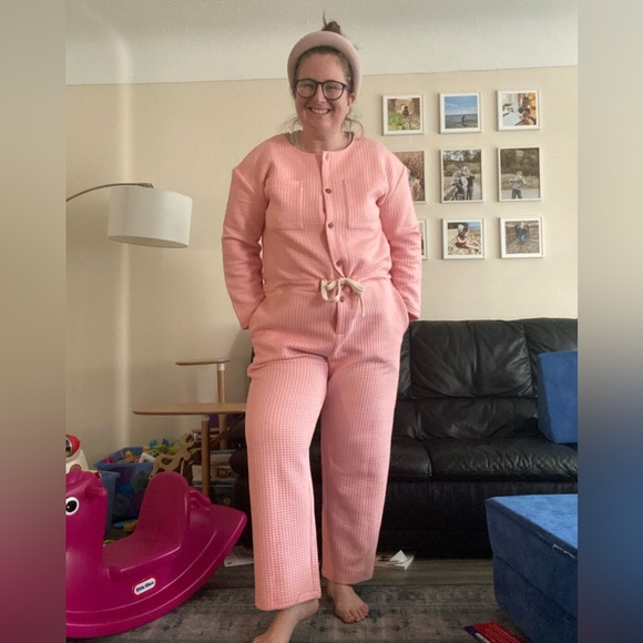 Meet your Posher, Emily - Picture 2 of 4